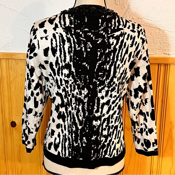 Per Se Black and White Embellished Snap-up Sweater Sz-M - Picture 5 of 10
